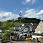 Mit Weitblick, 50 Qm, Ueberdachter Balkon Apartman