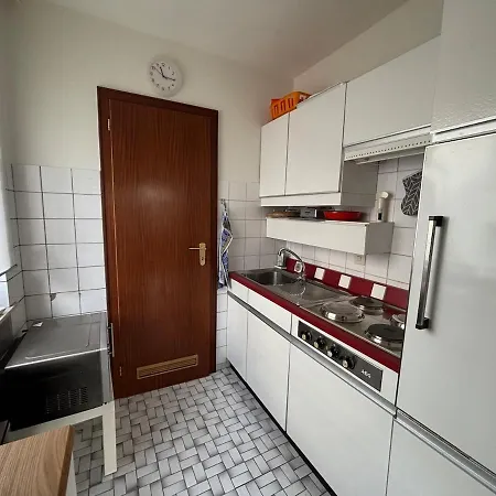 Apartment Mit Weitblick, 50 Qm, Ueberdachter Balkon *