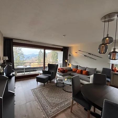 Mit Weitblick, 50 Qm, Ueberdachter Balkon Lejlighed